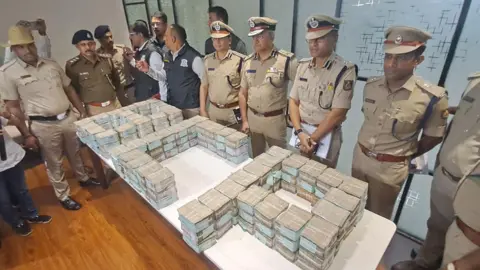 Police in India Arrest Trio Following $800,000 Bank Heist