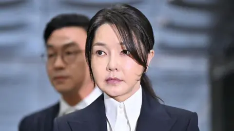 Former South Korean First Lady Sentenced to 20 Months for Bribery