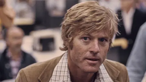 Hollywood Pays Tribute as Iconic Actor Robert Redford Passes Away at 89