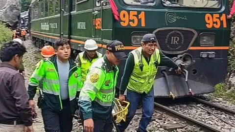 Chaos Unfolds After Head-On Collision of Trains Near Machu Picchu