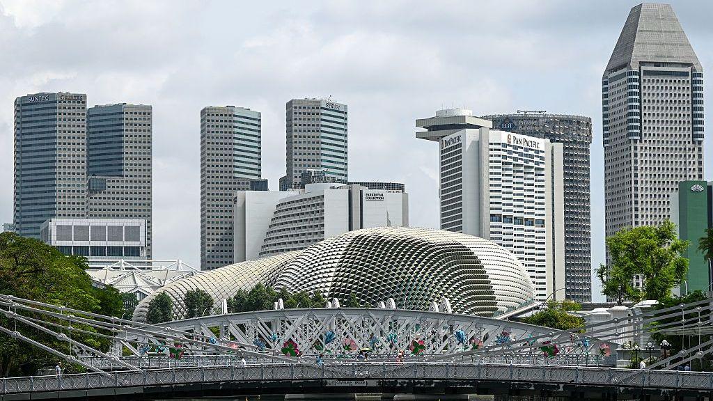 Singapore Court Rejects Claim to Reclaim $369,000 Spent on Luxury Gifts