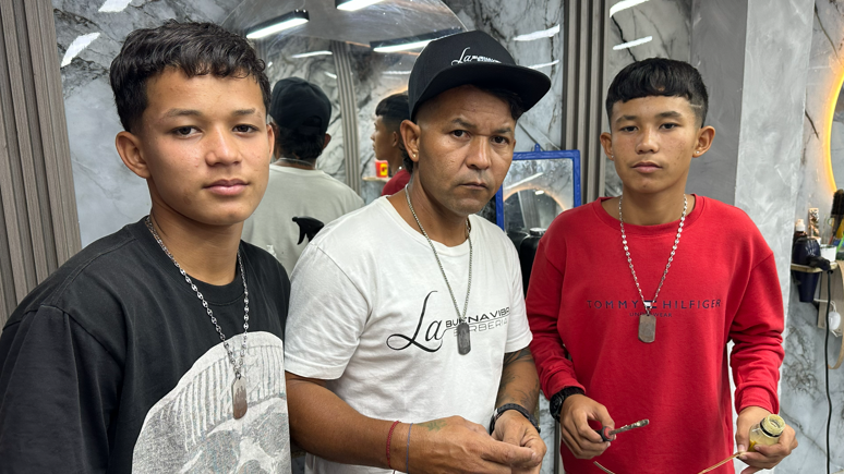 Teen Survivors of Venezuela’s Quakes Face Another Disaster in Colombia