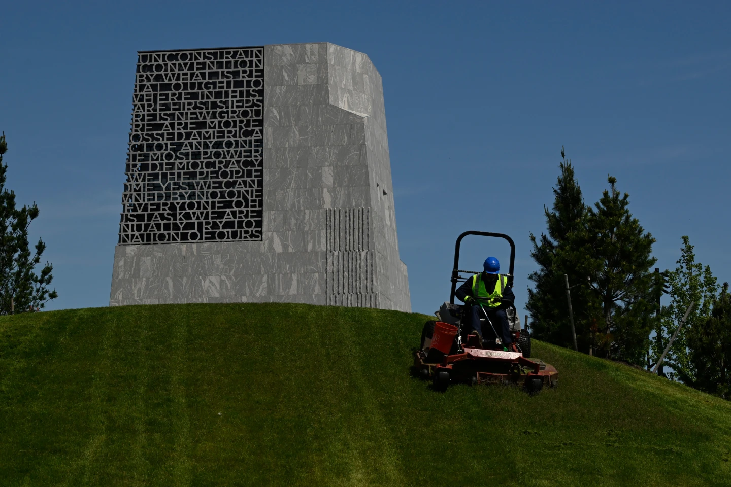 Obama Presidential Center Sparks Skyline Debate in Chicago