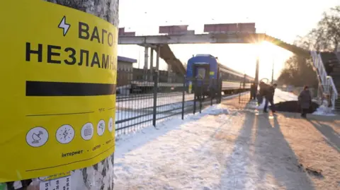 Amid Freezing Temperatures, Kyiv Residents Seek Shelter from War and Winter