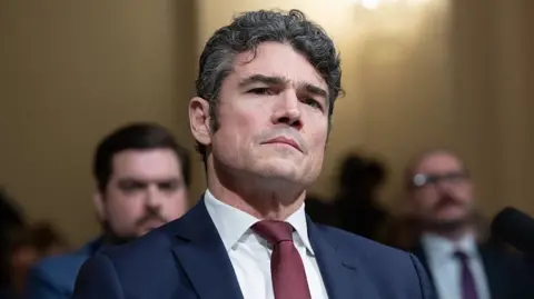 FBI Investigates Former Counter-Terrorism Chief Over Allegations of Leaks