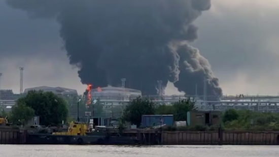 Ukraine Strikes St Petersburg Oil Terminal, Fueling Russia’s Energy Losses