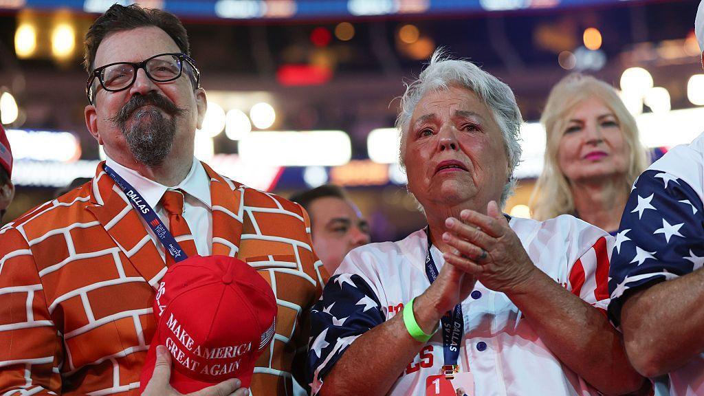 Trump Promises $5,000 to Every American as Republicans Rally for Midterm Victory