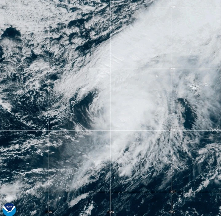 Hurricane Gabrielle Approaches the Azores with Life-Threatening Conditions