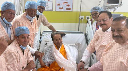 Sonam Wangchuk Ends 26‑Day Hunger Strike Amid Youth Protest Negotiations