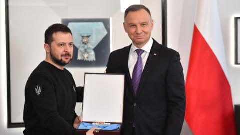 Zelensky Returns Poland’s Highest Honour After Stripped Over WWII Controversy