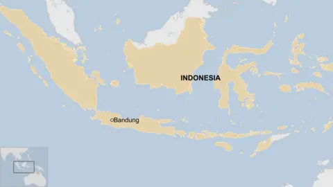 Tragic Landslide in Indonesia Claims Seven Lives, Hundreds Affected