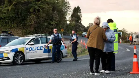 Apology from Parents of Fugitive New Zealand Father After His Death