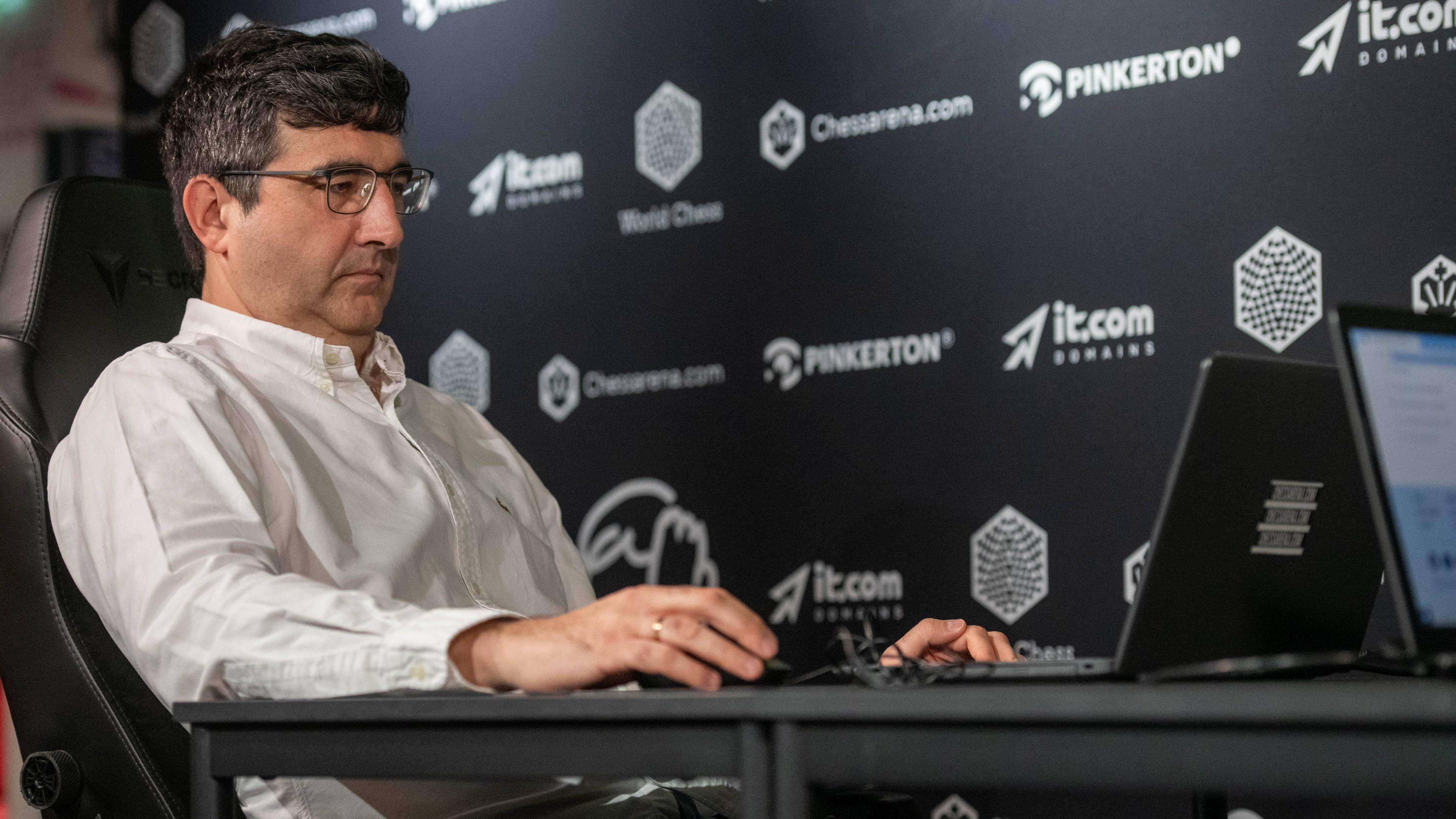 FIDE suspends former world champion Vladimir Kramnik over public cheating claims