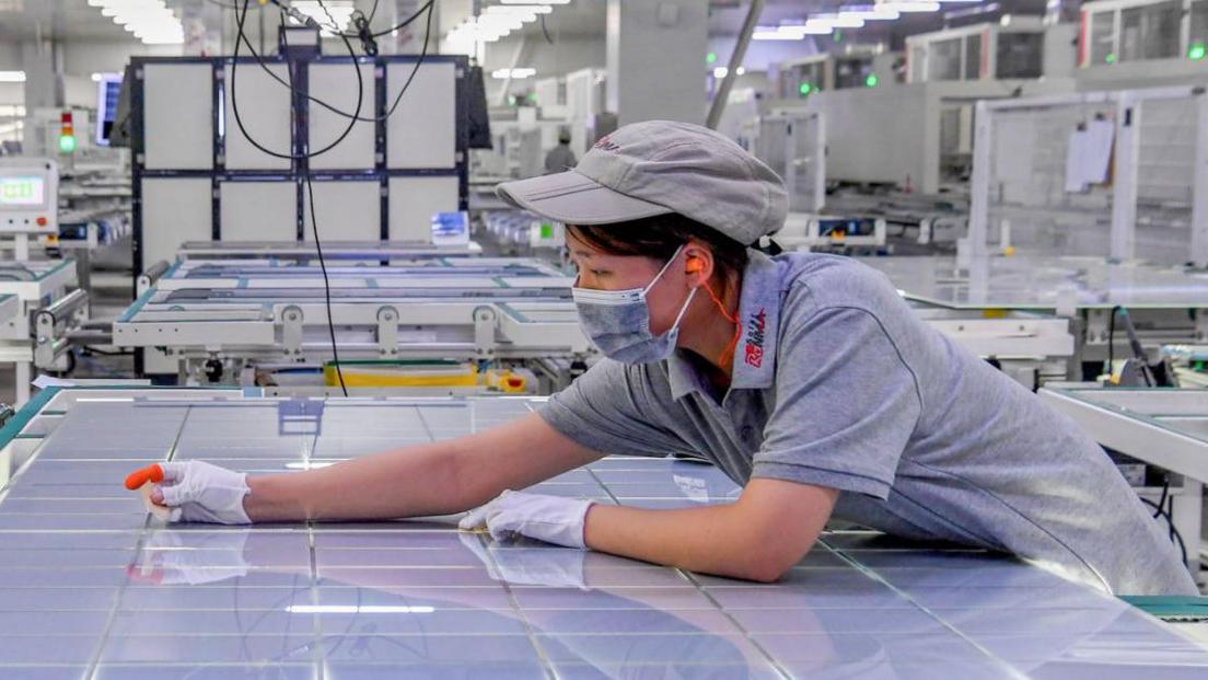 Trump Imposes 15% Tariff on Polysilicon to Counter China’s Chip Dominance