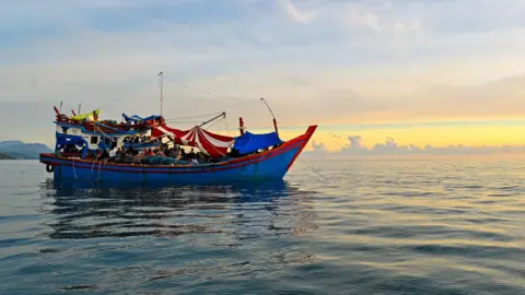 Over 250 Rohingya and Bangladeshis Missing After Migrant Boat Capsizes in Indian Ocean