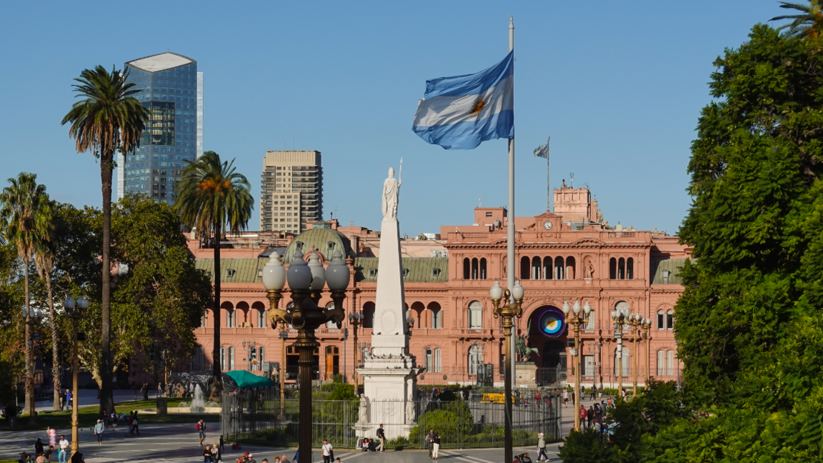 UK Removes Hardship Stipends for Diplomats in Buenos Aires and Santiago