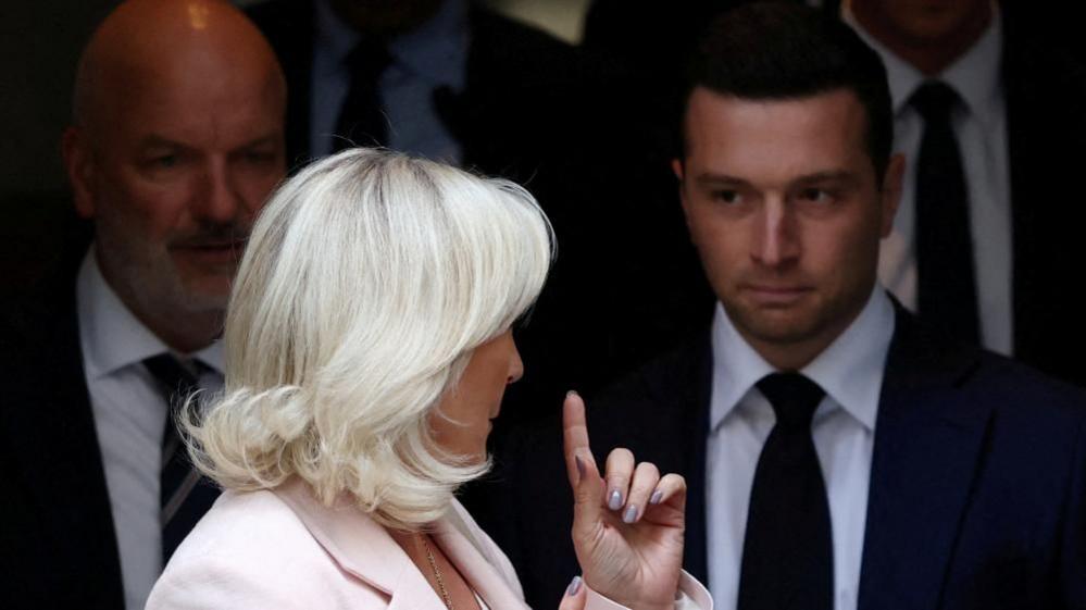 Le Pen defiant: French nationalist bids for presidency after court verdict
