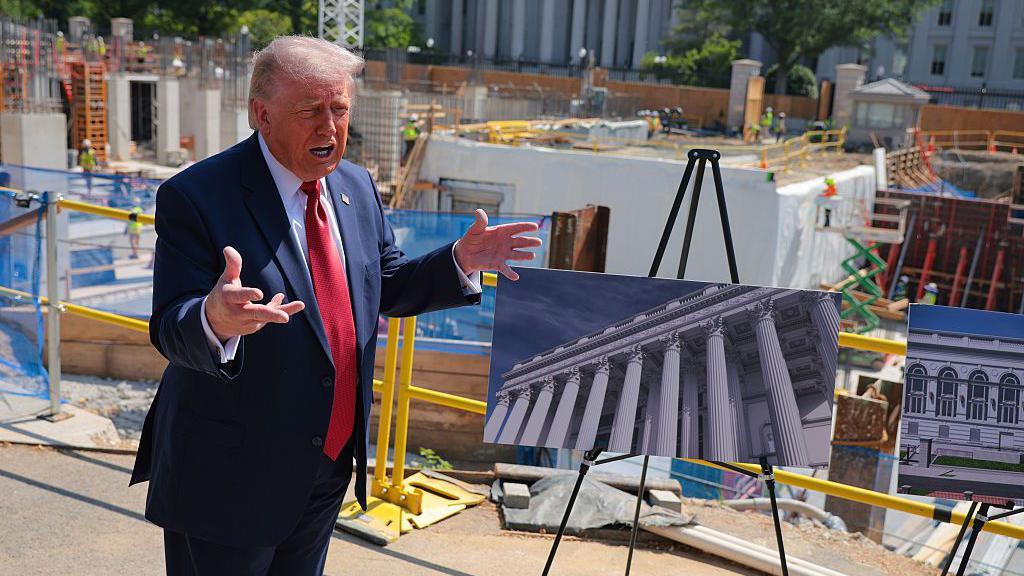 Trump Urges Supreme Court to Permit White House Ballroom Construction